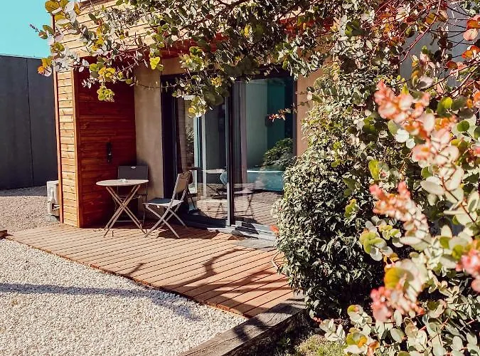Le Clos Vernay Hotel
